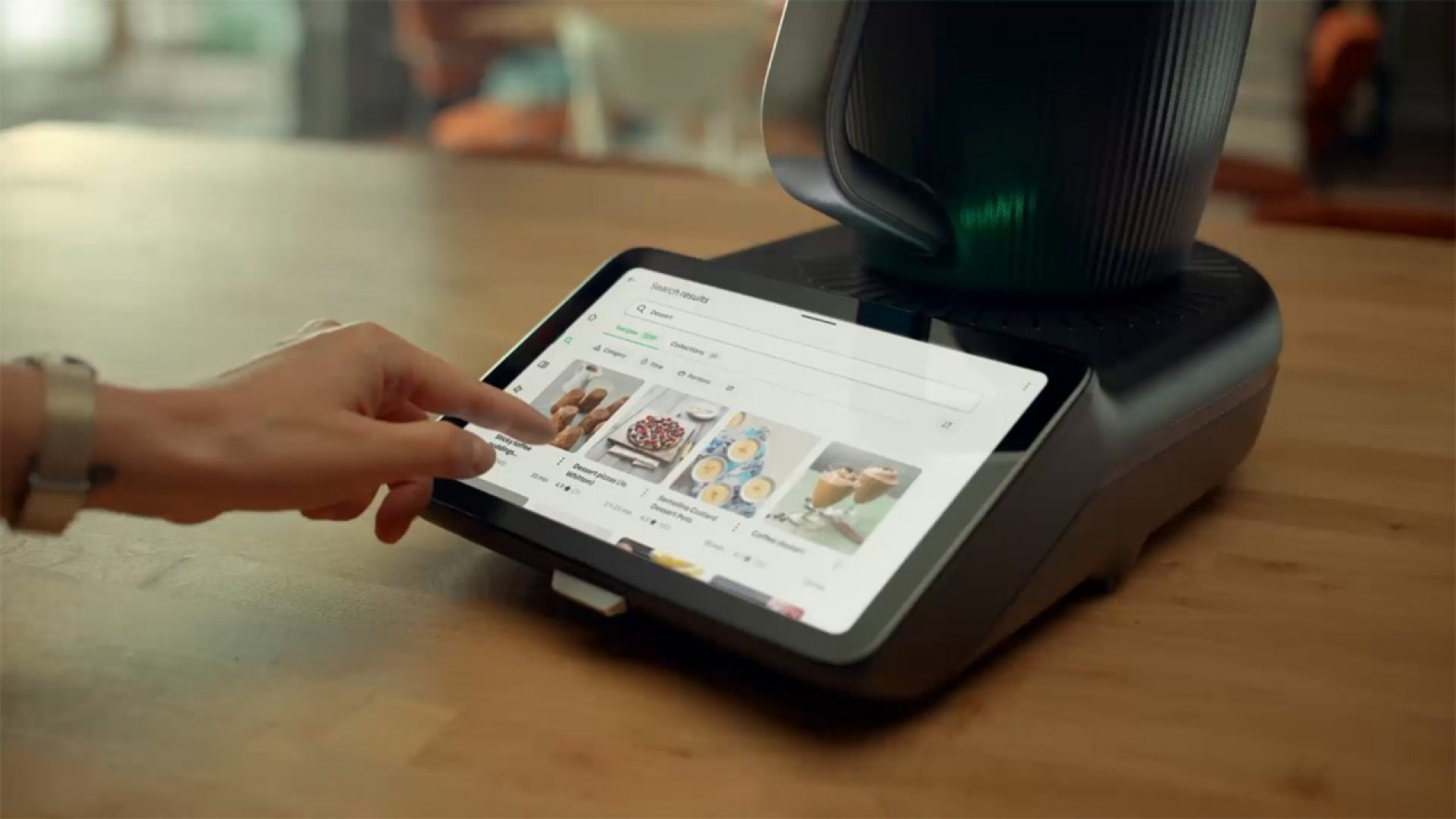 Thermomix® TM7'nin 10 inç çoklu dokunmatik ekranı